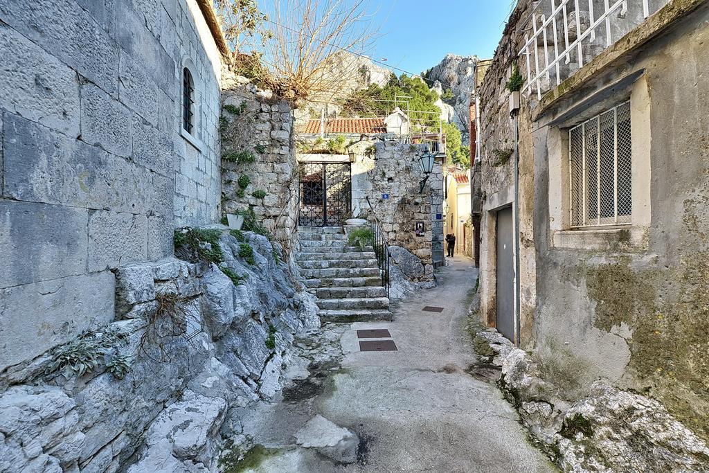 Apartments Mirabella Omiš Exterior foto