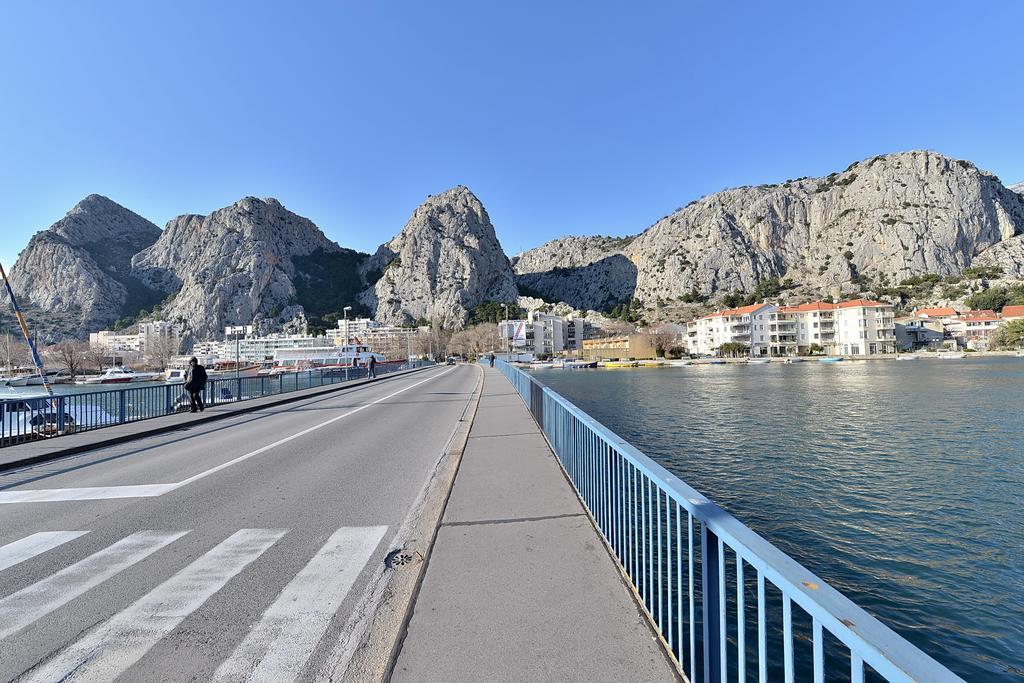 Apartments Mirabella Omiš Exterior foto