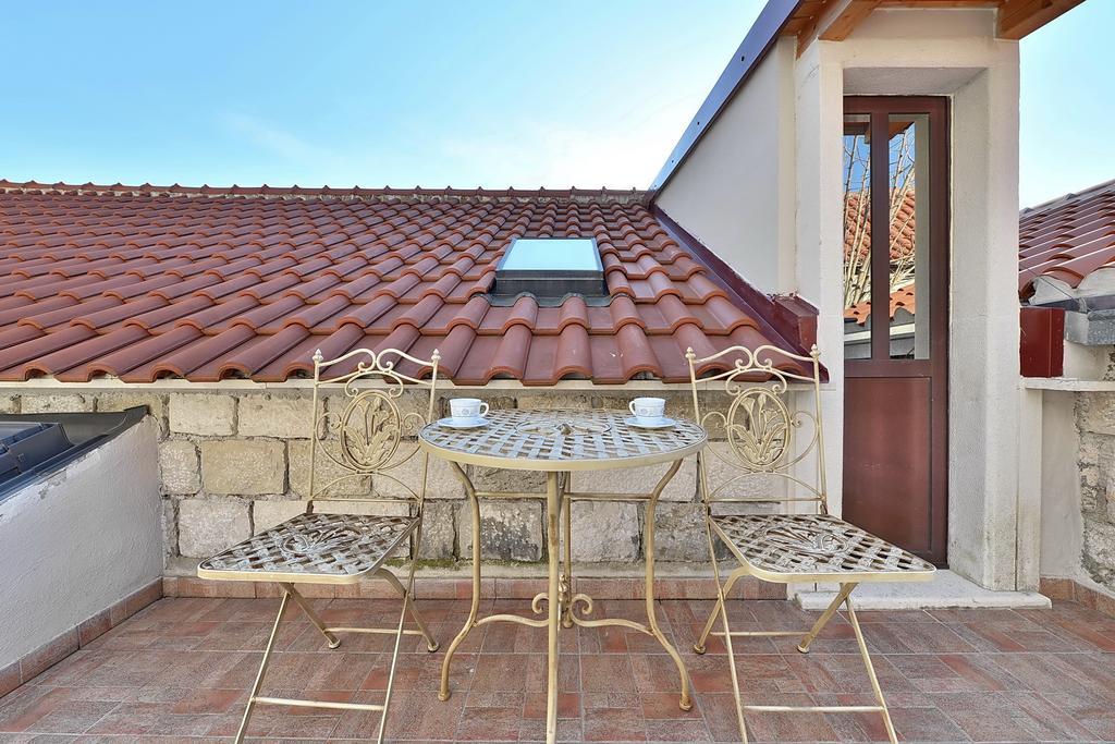 Apartments Mirabella Omiš Exterior foto